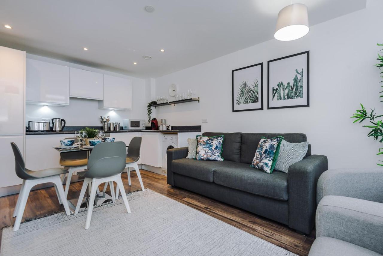 Host & Stay - Waterfront Penthouse Ливърпул Екстериор снимка
