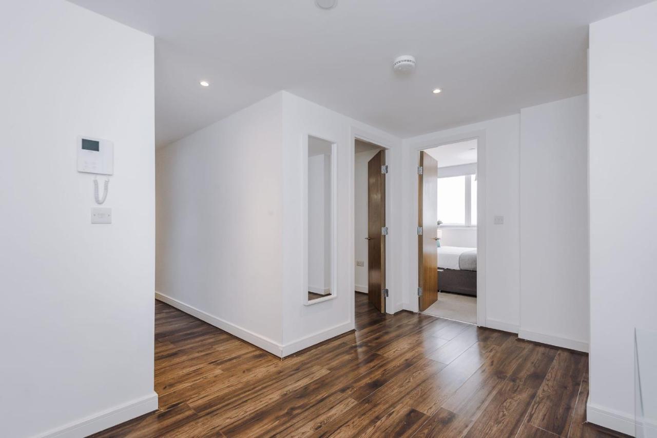 Host & Stay - Waterfront Penthouse Ливърпул Екстериор снимка