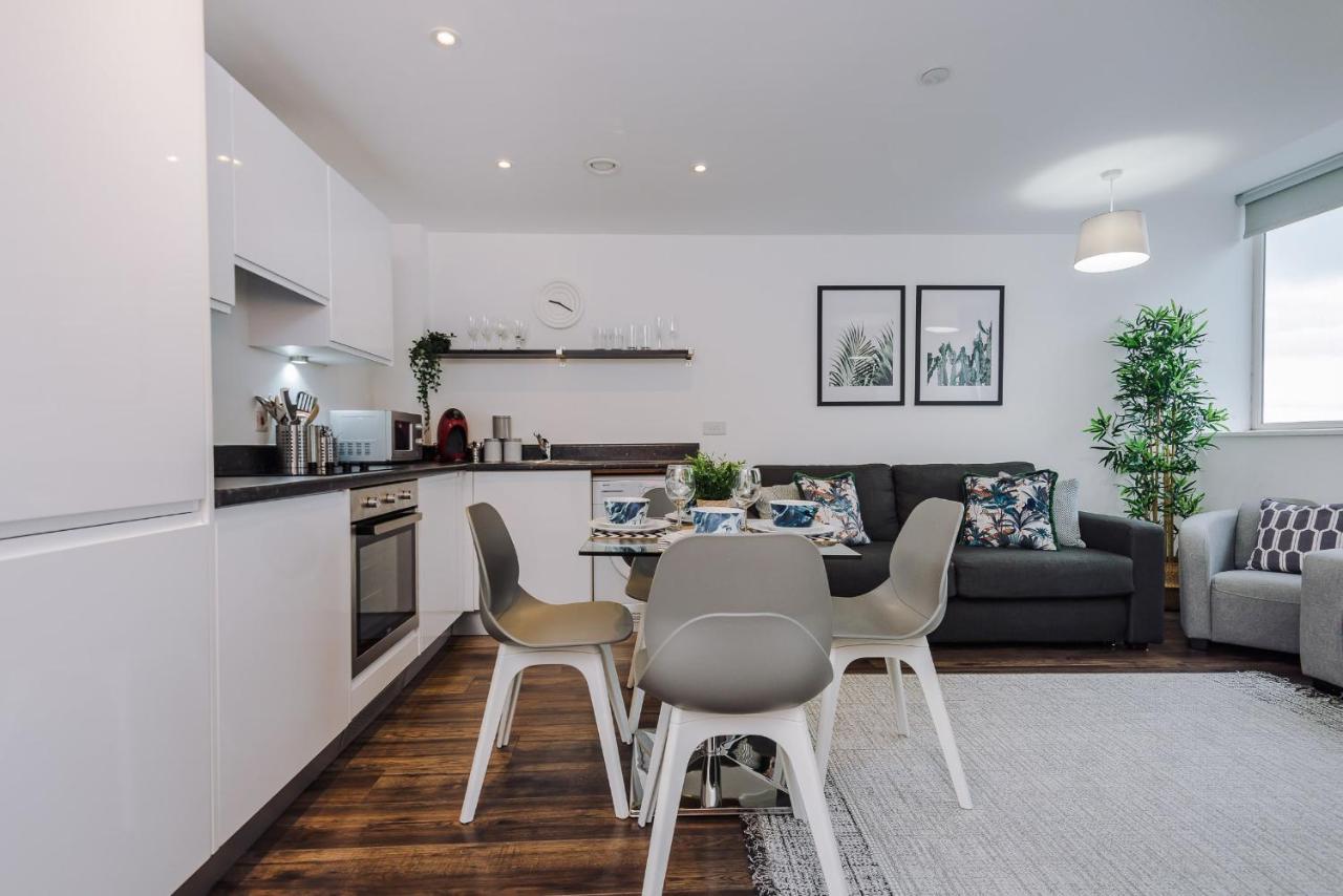 Host & Stay - Waterfront Penthouse Ливърпул Екстериор снимка